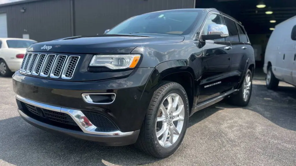 black suv side ceramic coating shelbyville mobile detailing shelbyville ky
